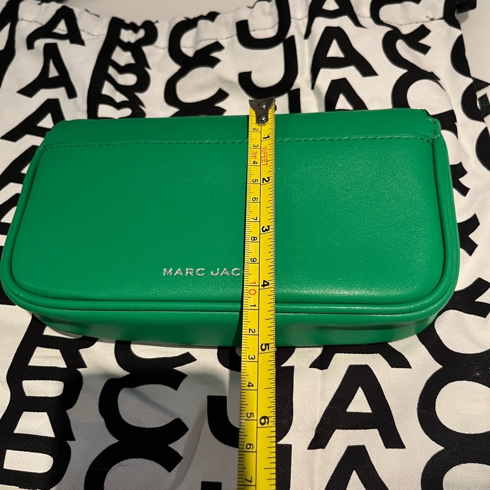 Marc Jacobs Vibrant Green Crossbody Bag - Picture 13 of 16
